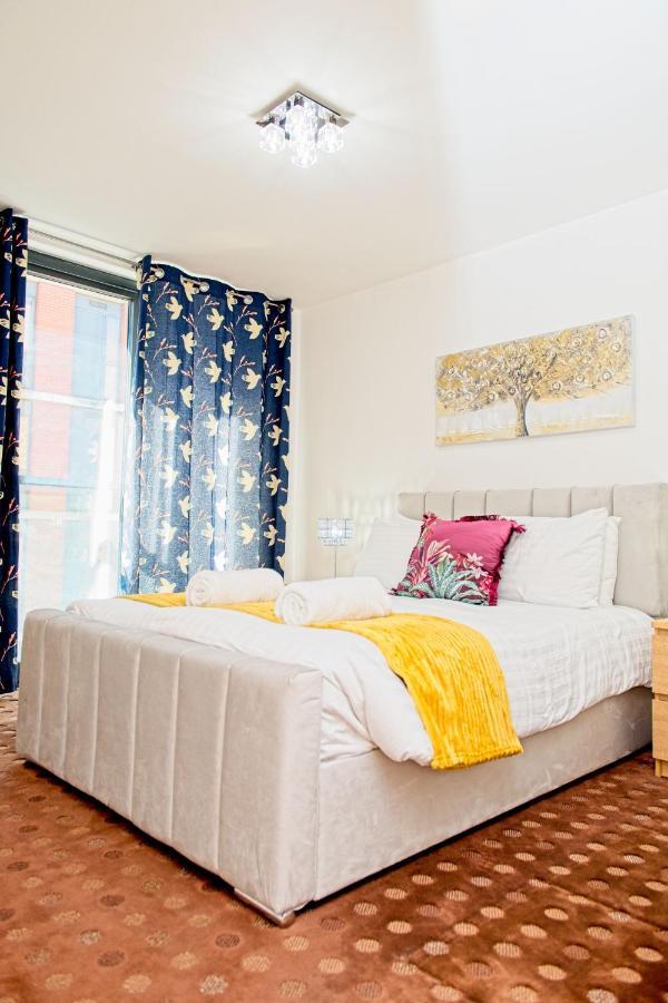 City Centre Apartment Бирмингам Екстериор снимка